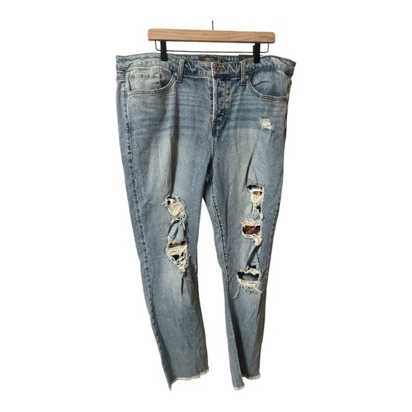 Torrid High Rise Straight Cropped Distressed Plus Size Sequin Jeans - Picture 1 of 6
